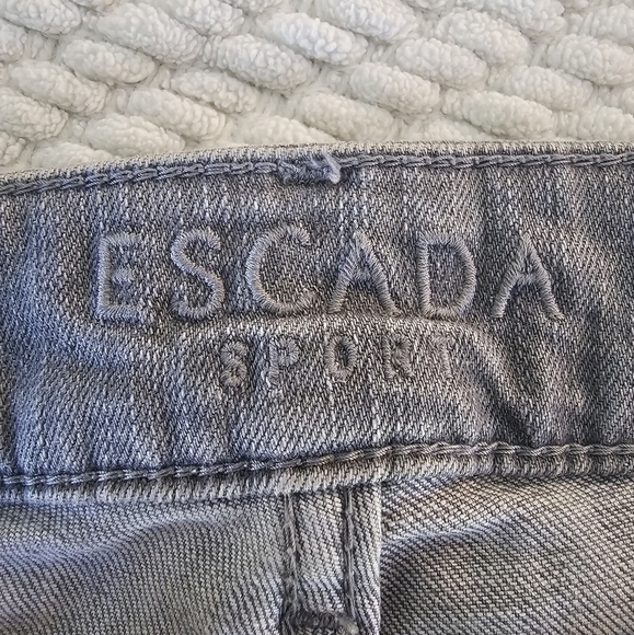 Vintage Escada jegging cropped 34 EU 4 US Women’s Gray Denim Embellished - Picture 4 of 12